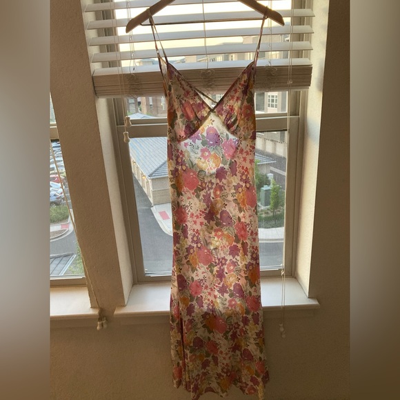 Auguste The Label Dress - Picture 5 of 8